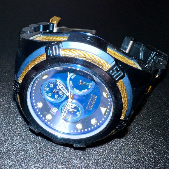 Men’s Watch - Invicta Reverse Bolt Zeus - Picture 4 of 4